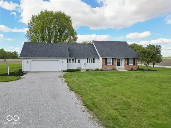 $365,000 | 3287 County Rd S 800 East, Kokomo, IN 46902