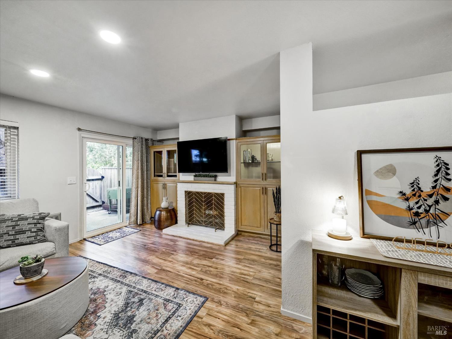 712 Racquet Club Circle Rohnert Park, CA 94928 - Photo 16 of 32