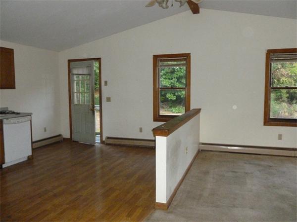 10 Robbins Road Warwick, MA 01378 - Photo 3 of 17