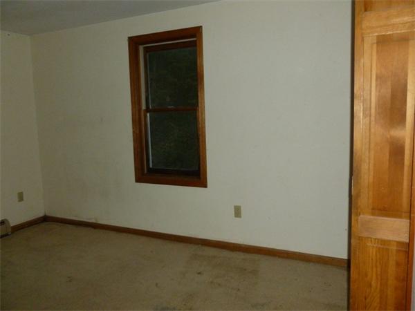 10 Robbins Road Warwick, MA 01378 - Photo 8 of 17