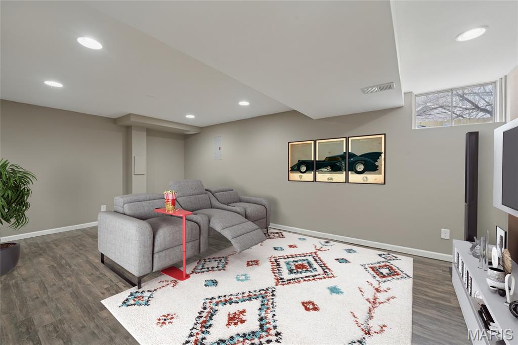 709 Ginger Wood Court Ballwin, MO 63021 - Photo 16 of 18