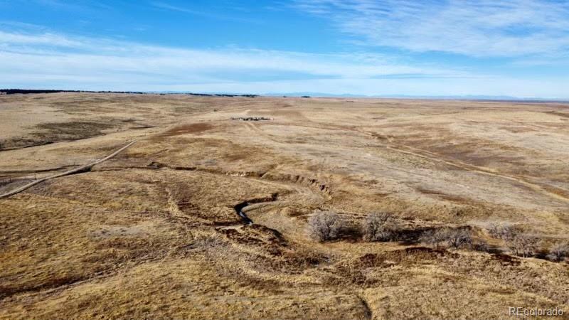 109 County Road Deer Trail, CO 80105 - Photo 4 of 18