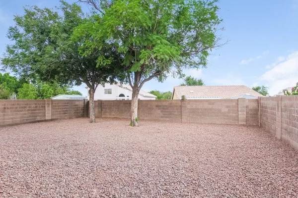 $2,270 | 8413 West Bluefield Avenue, Peoria, AZ 85382