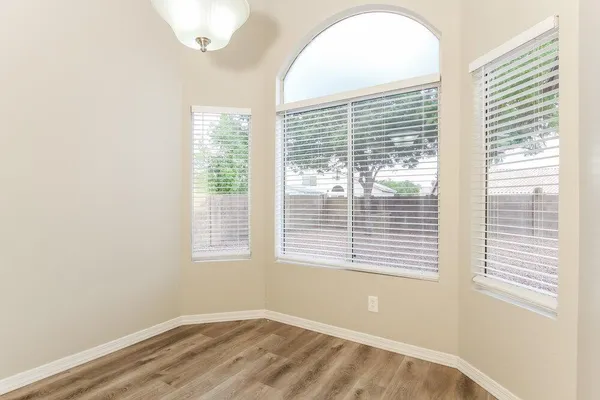 $2,270 | 8413 West Bluefield Avenue, Peoria, AZ 85382