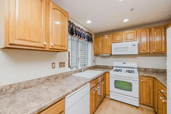 $459,900 | 16 Clifton Street, Unit F, Taunton, MA 02780
