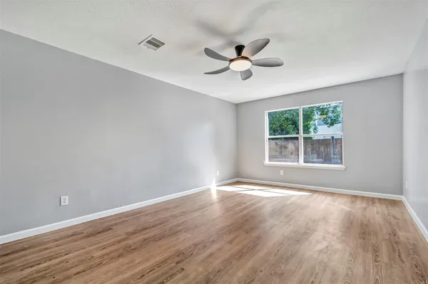 $309,900 | 22250 Queenbury Hills Drive, Houston, TX 77073