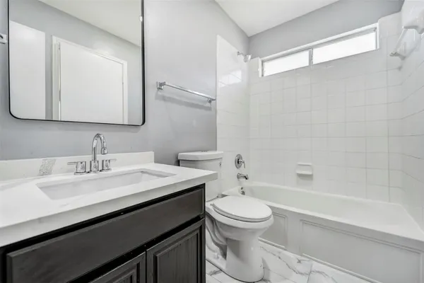 $309,900 | 22250 Queenbury Hills Drive, Houston, TX 77073