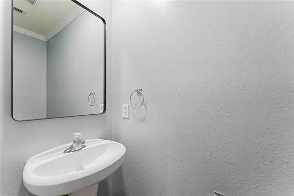 $309,900 | 22250 Queenbury Hills Drive, Houston, TX 77073