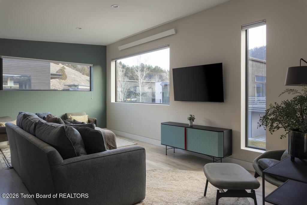 855 Wheatleigh Way Jackson, WY 83001 - Photo 25 of 32 B - living Area