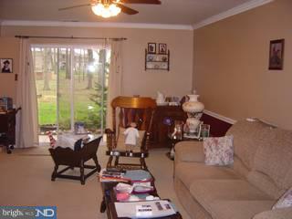 10 Shannon Road North Wales, PA 19454 - Photo 2 of 6 Gallery Image 2