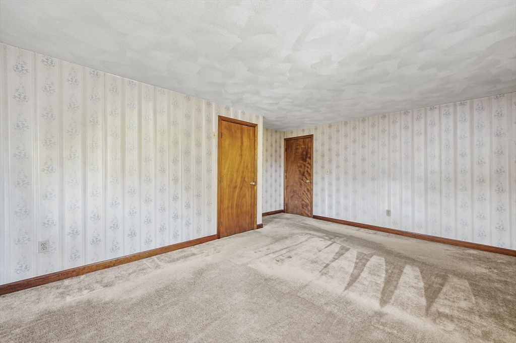 35 Stillwater Road Methuen, MA 01844 - Photo 24 of 42