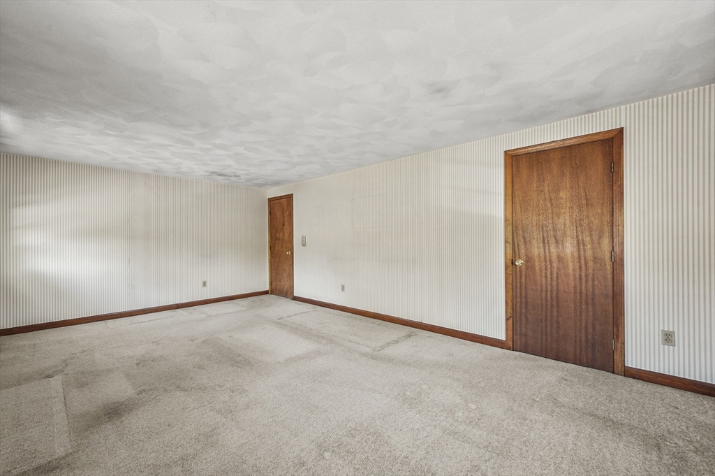 35 Stillwater Road Methuen, MA 01844 - Photo 26 of 42