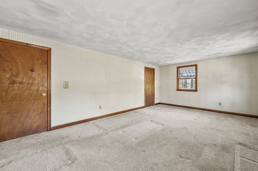 35 Stillwater Road Methuen, MA 01844 - Photo 27 of 42