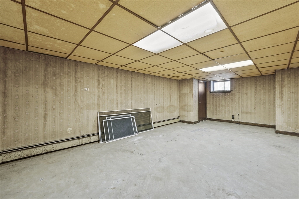 35 Stillwater Road Methuen, MA 01844 - Photo 32 of 42