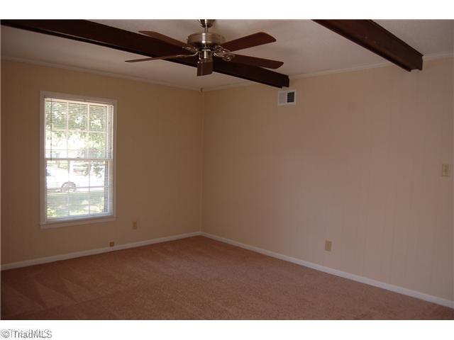 3320 Rockingham Road High Point, NC 27265 - Photo 3 of 15 Den/Family/Great Room.