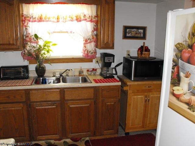 2 Mount Liberty Road Philippi, WV 26416 - Photo 6 of 15 Gallery Image 6