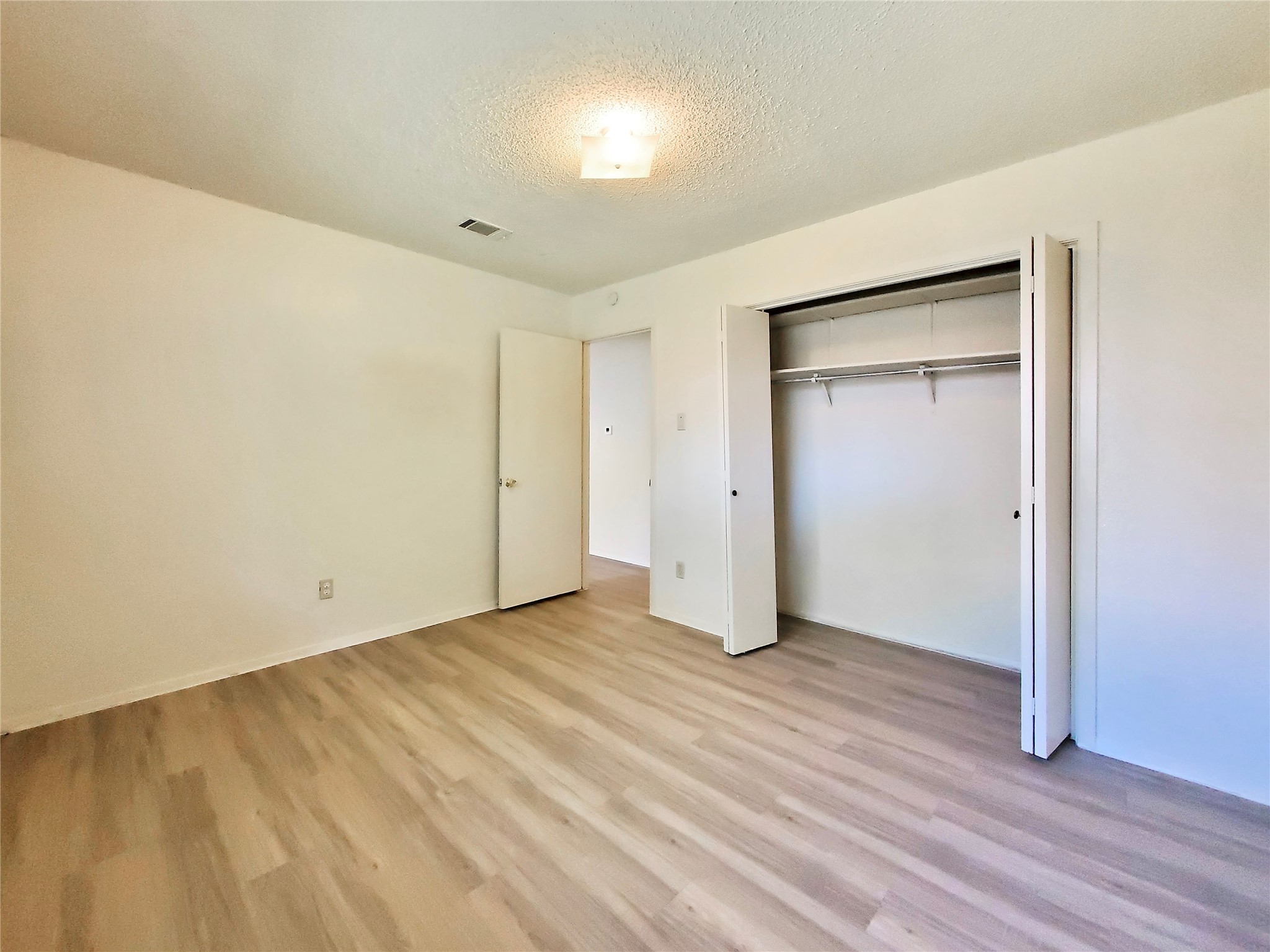 2827 Wilcrest Drive Austin, TX 78748 - Photo 6 of 12