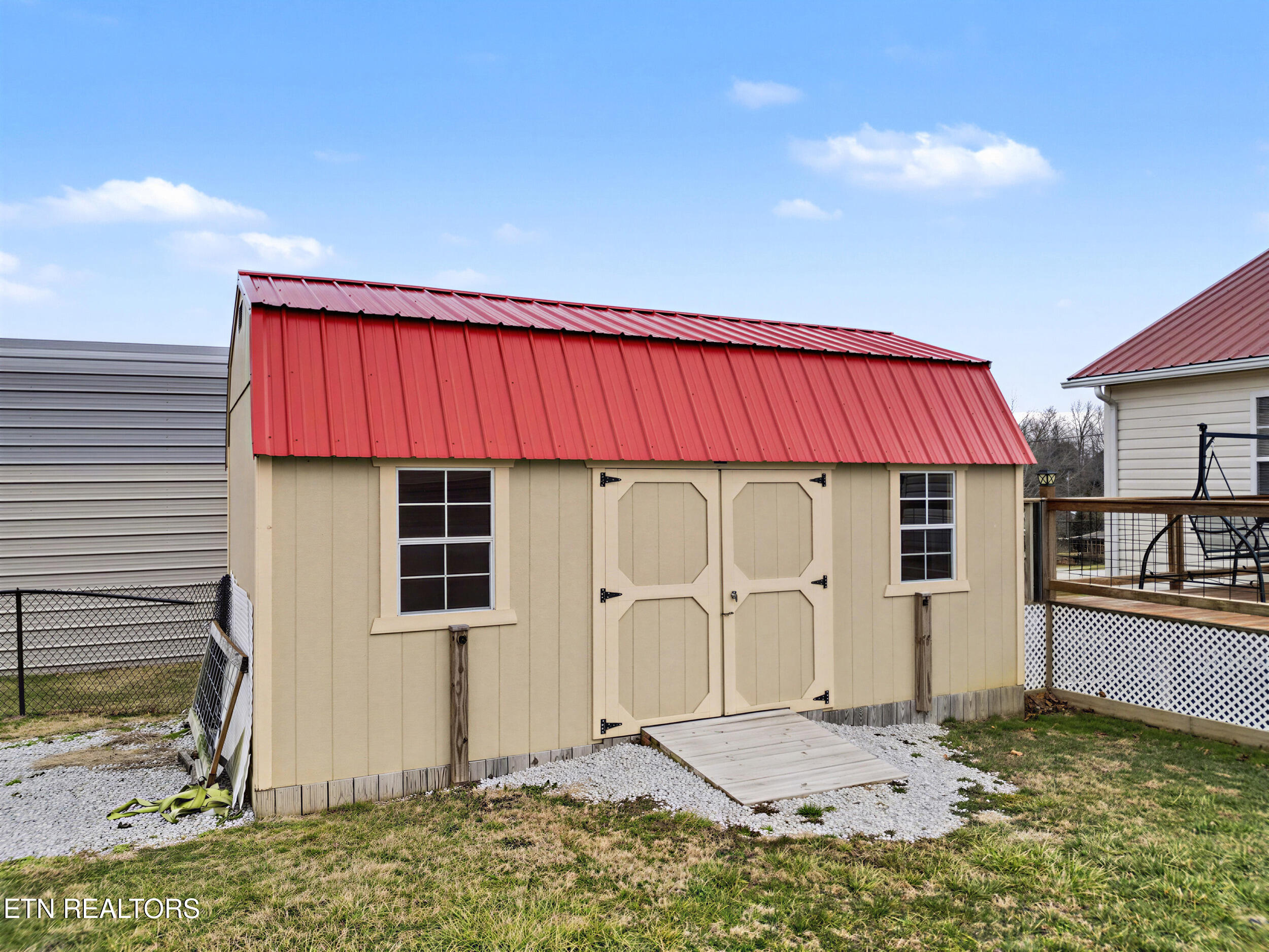 2833 Pinecrest Road Jacksboro, TN 37757 - Photo 34 of 40 33_7