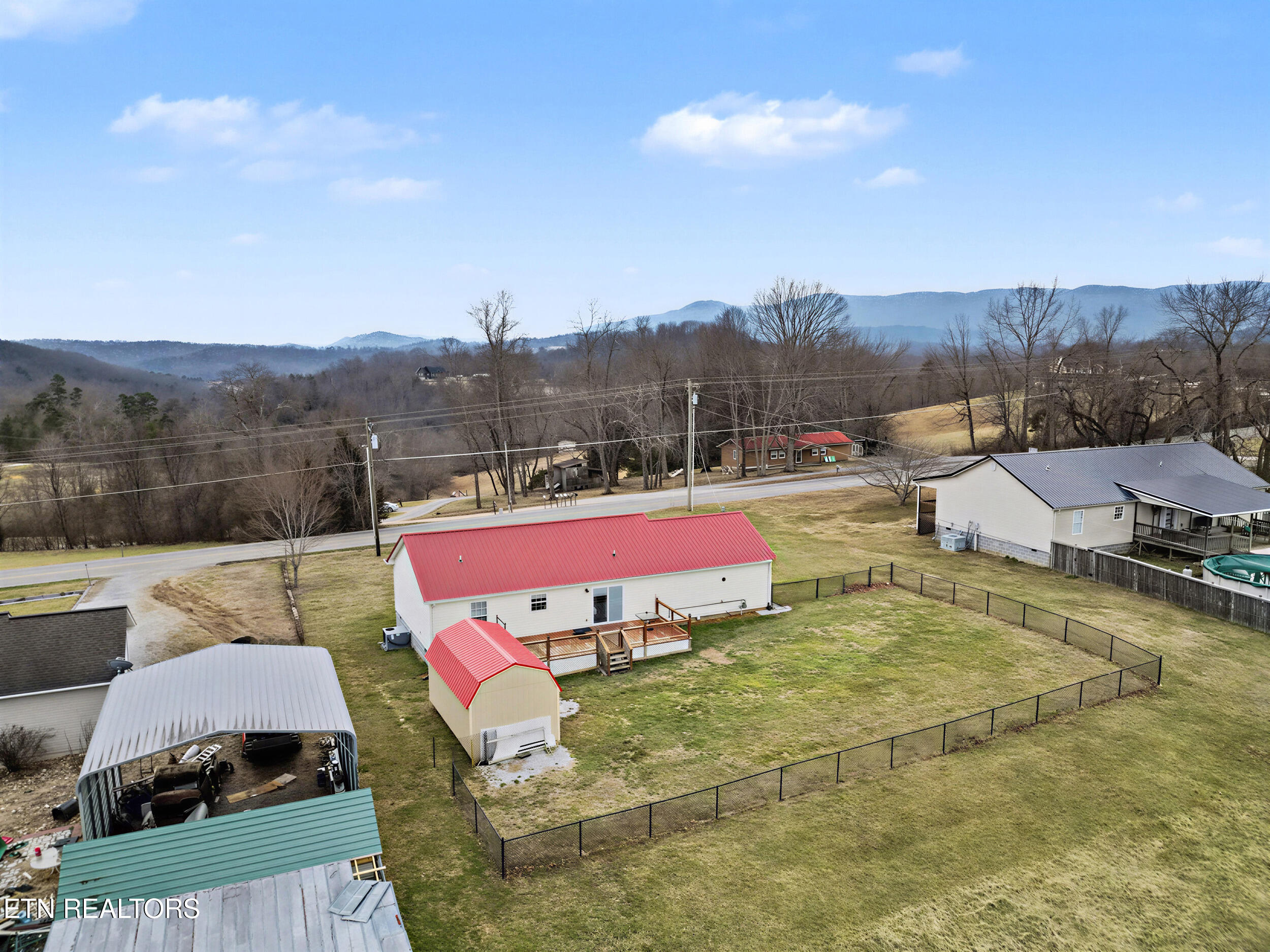 2833 Pinecrest Road Jacksboro, TN 37757 - Photo 35 of 40 35_9