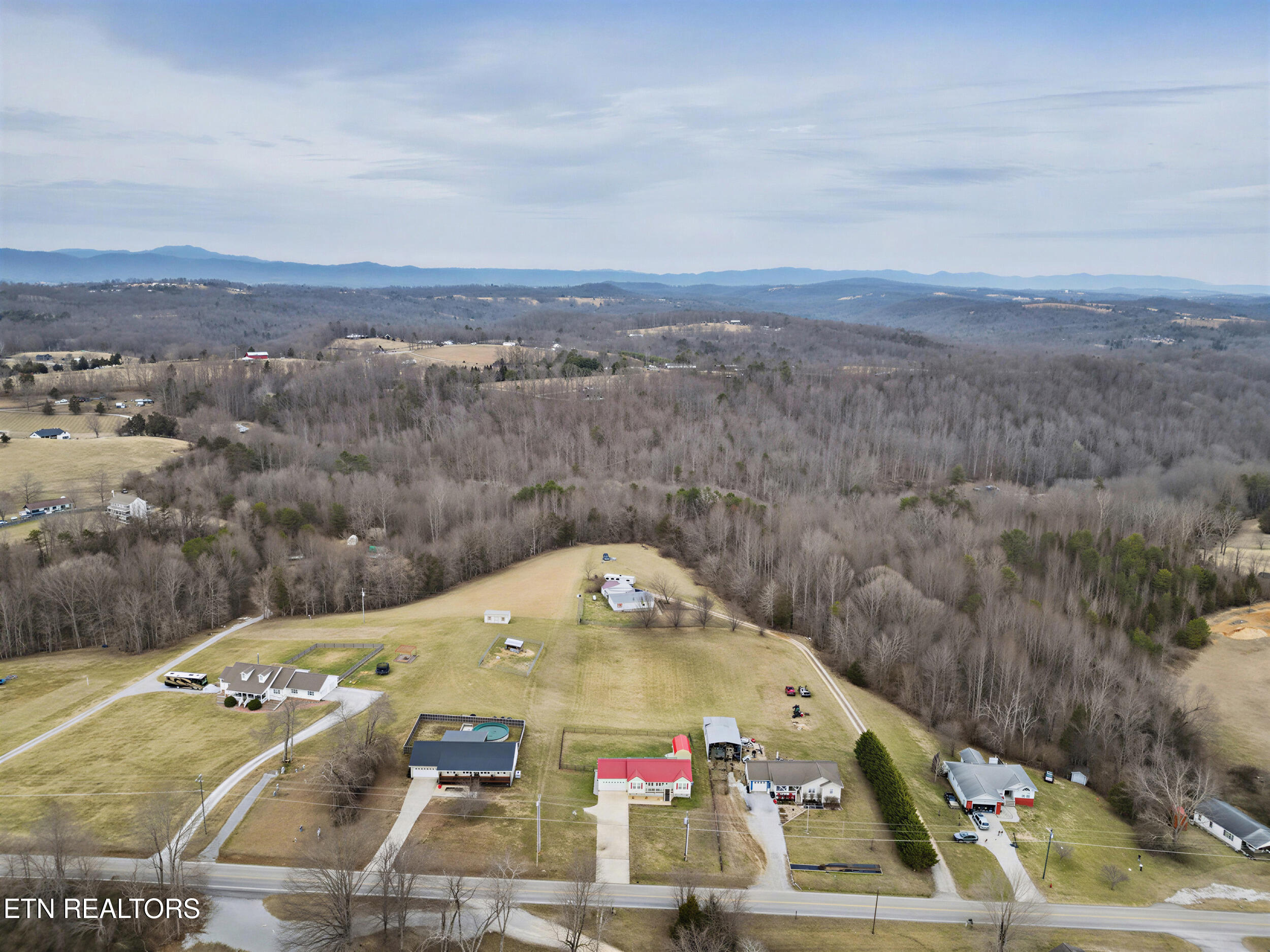 2833 Pinecrest Road Jacksboro, TN 37757 - Photo 39 of 40 39_13