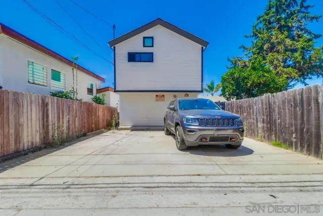 $1,849,000 | 4053-55 Jewell Street, San Diego, CA 92109