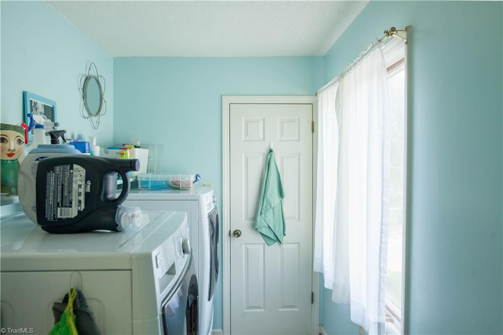 801 Ragsdale Road Jamestown, NC 27282 - Photo 22 of 25 Gallery Image 22