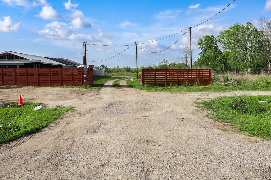 1115 Farm To Market 1462 Rosharon, TX 77583 - Photo 4 of 20