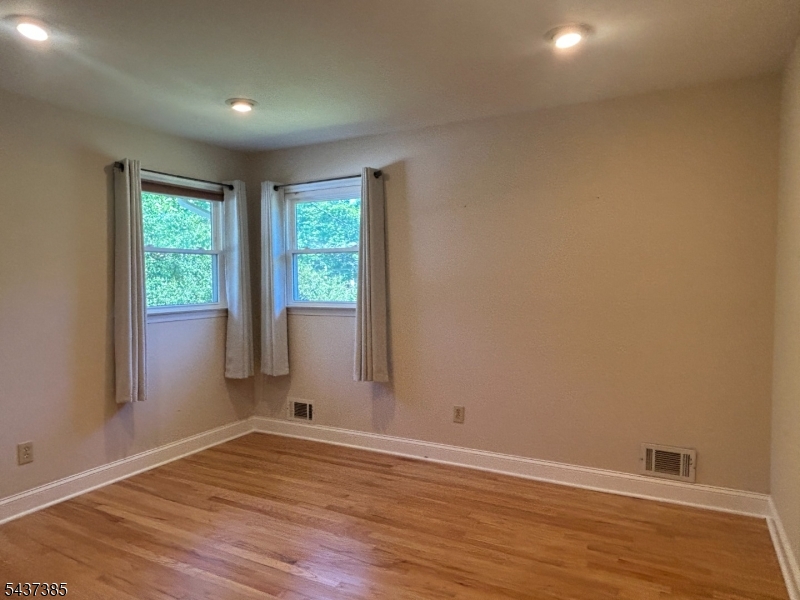 1591 Brookside Road Mountainside, NJ 07092 - Photo 23 of 31