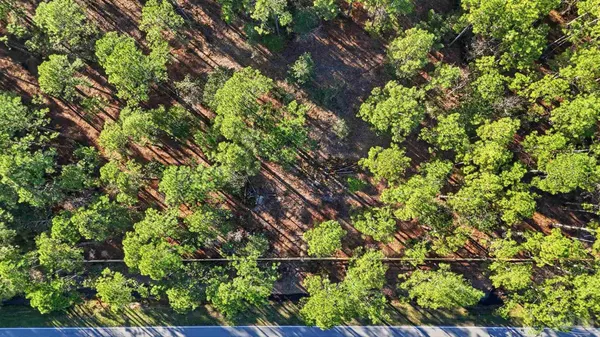 a view of a tennis court