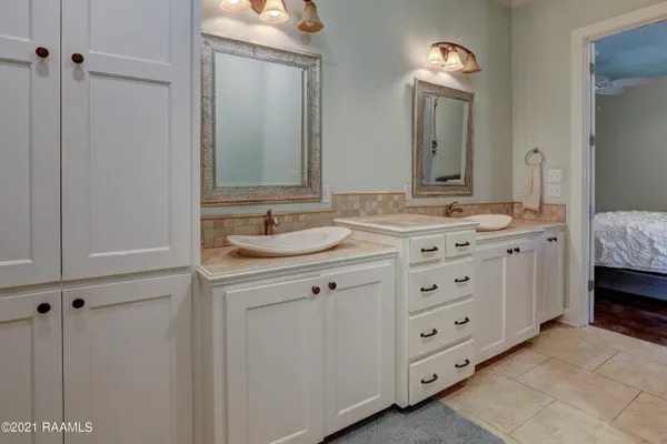 $2,950 | 108 Beaulac Lane, Lafayette, LA 70508