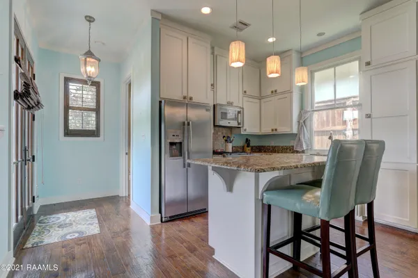 $2,950 | 108 Beaulac Lane, Lafayette, LA 70508