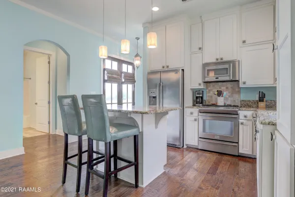 $2,950 | 108 Beaulac Lane, Lafayette, LA 70508