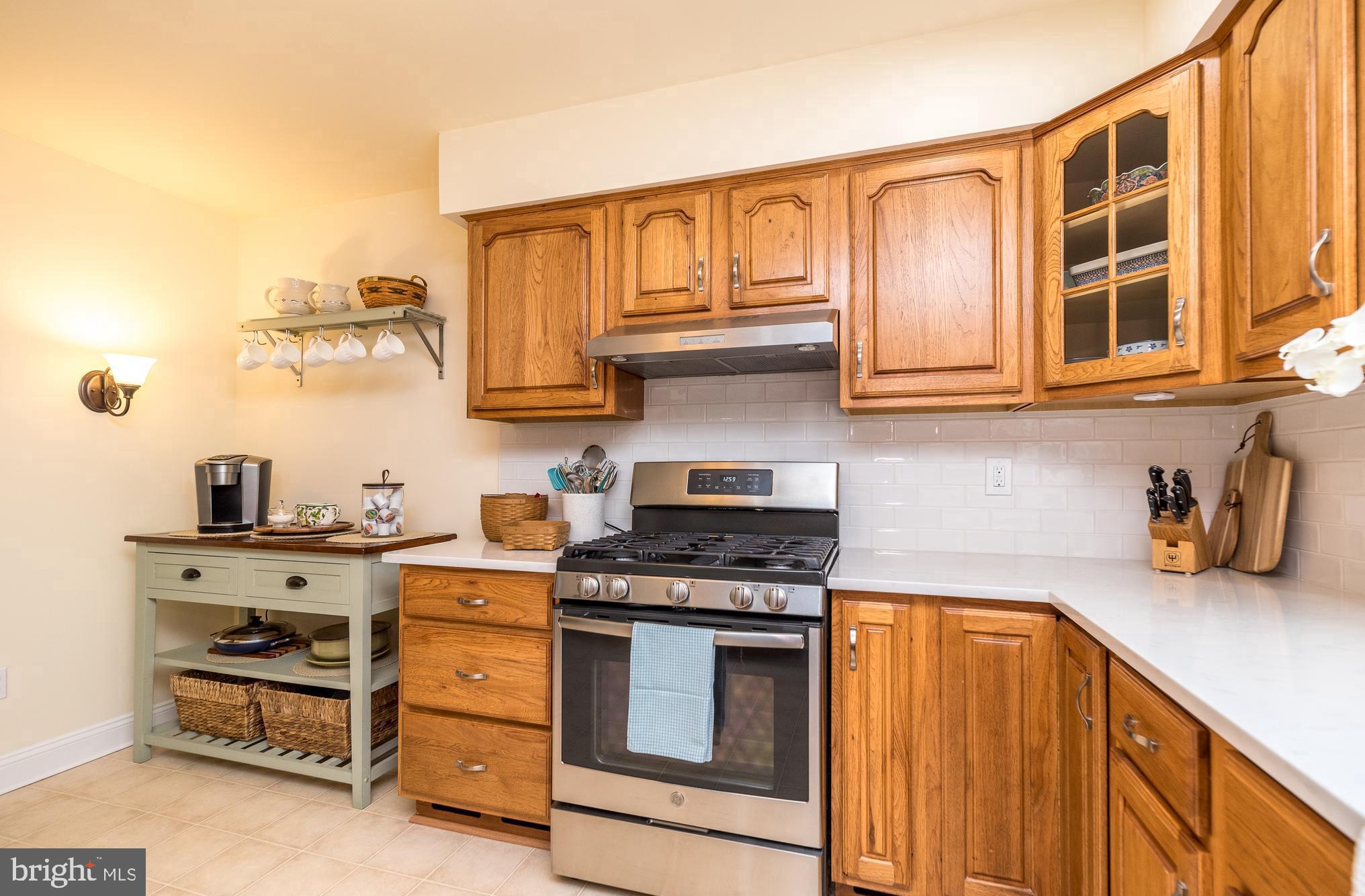 562 Headquarters Road Ottsville, PA 18942 - Photo 12 of 44 Kitchen