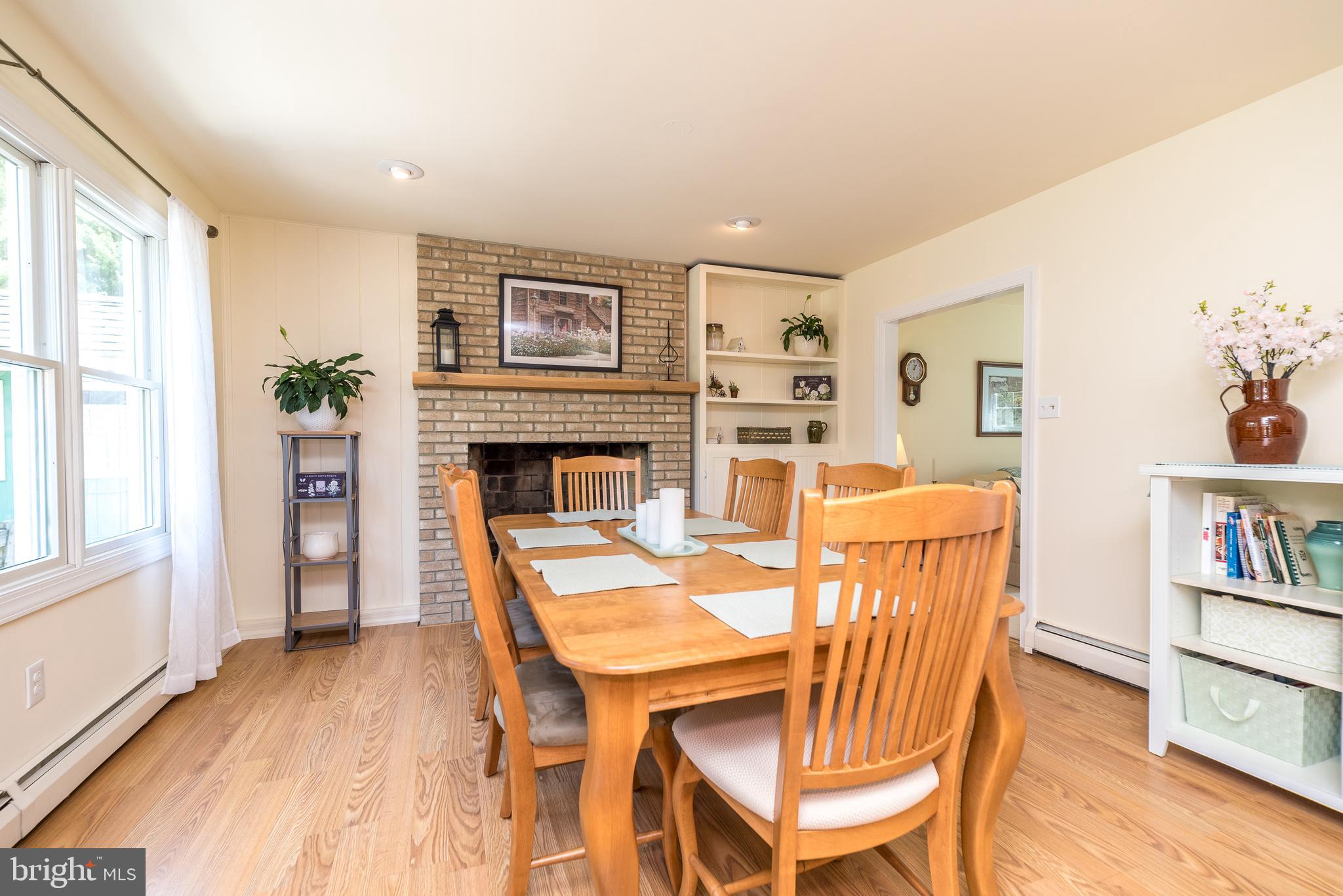 562 Headquarters Road Ottsville, PA 18942 - Photo 7 of 44 Dining area