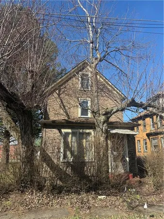 $17,000 | 1046 Wallis Avenue, Farrell, PA 16121