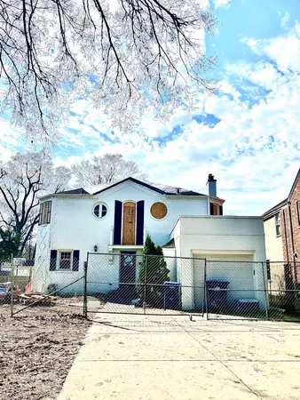 $795,000 | 2201 Kenilworth Avenue, Wilmette, IL 60091