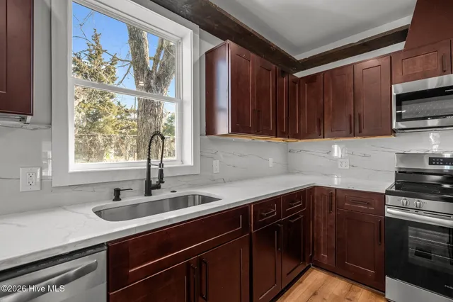 $385,000 | 315 Meares Street, Wilmington, NC 28401