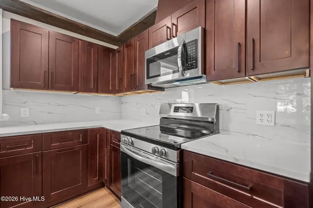 $385,000 | 315 Meares Street, Wilmington, NC 28401