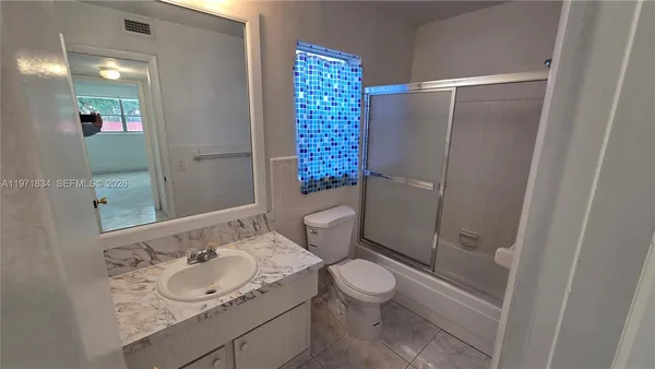 $1,350 | 2420 Johnson Street, Unit 104, Hollywood, FL 33020