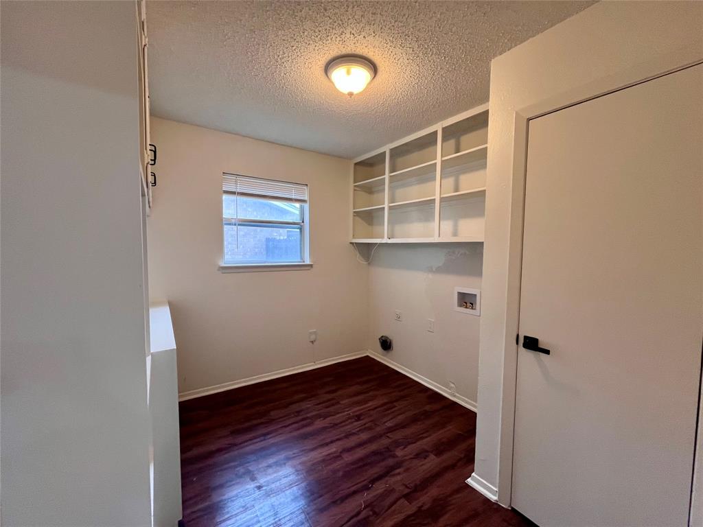 721 Lisa Lane Cedar Hill, TX 75104 - Photo 6 of 35