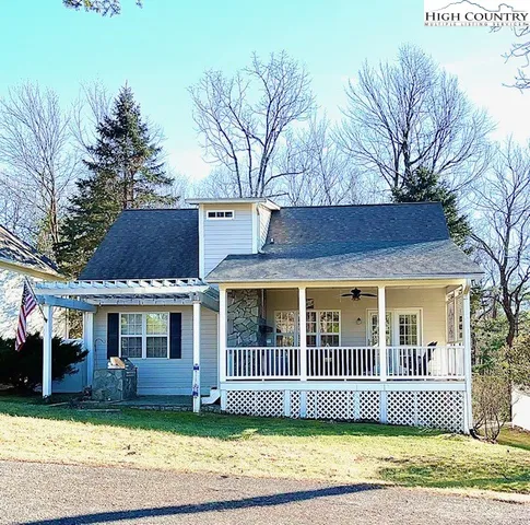 $373,000 | 144 Laurel Cottage Lane, Thurmond, NC 28683