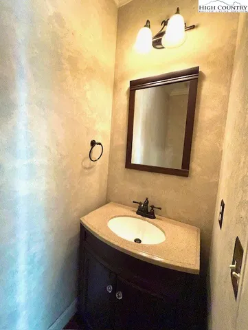 $373,000 | 144 Laurel Cottage Lane, Thurmond, NC 28683