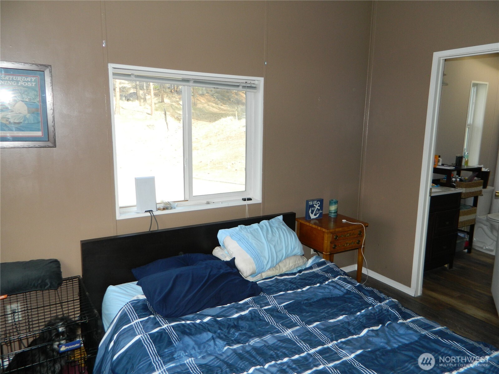 28 Ridgeline Road Tonasket, WA 98855 - Photo 16 of 19 a living room with furniture and a window