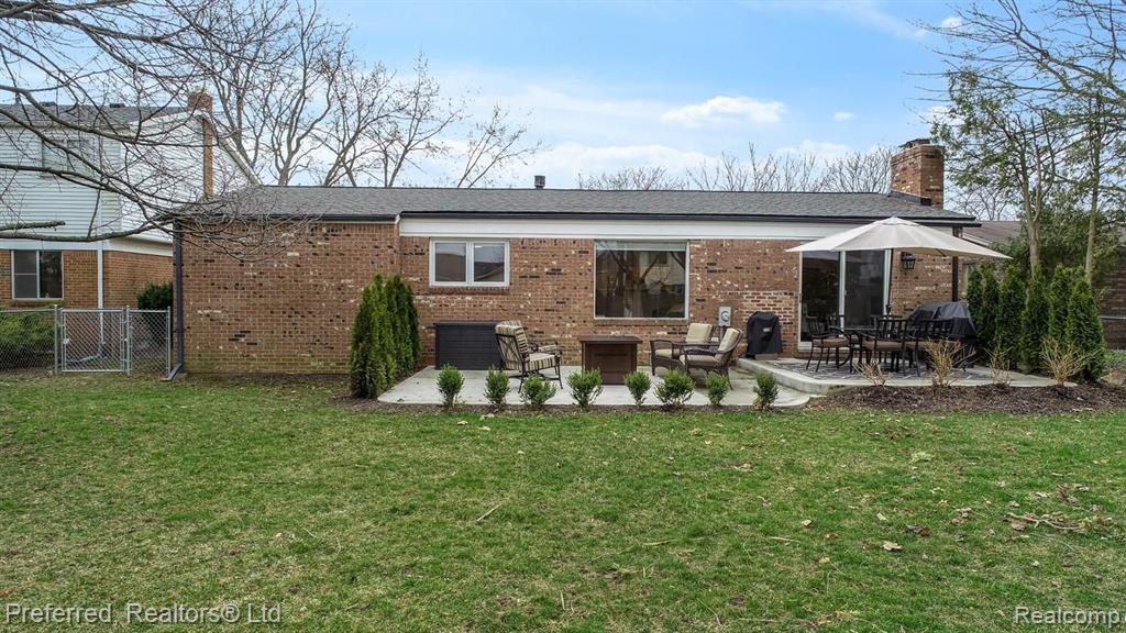 43922 Arlington Road Canton, MI 48187 - Photo 4 of 26