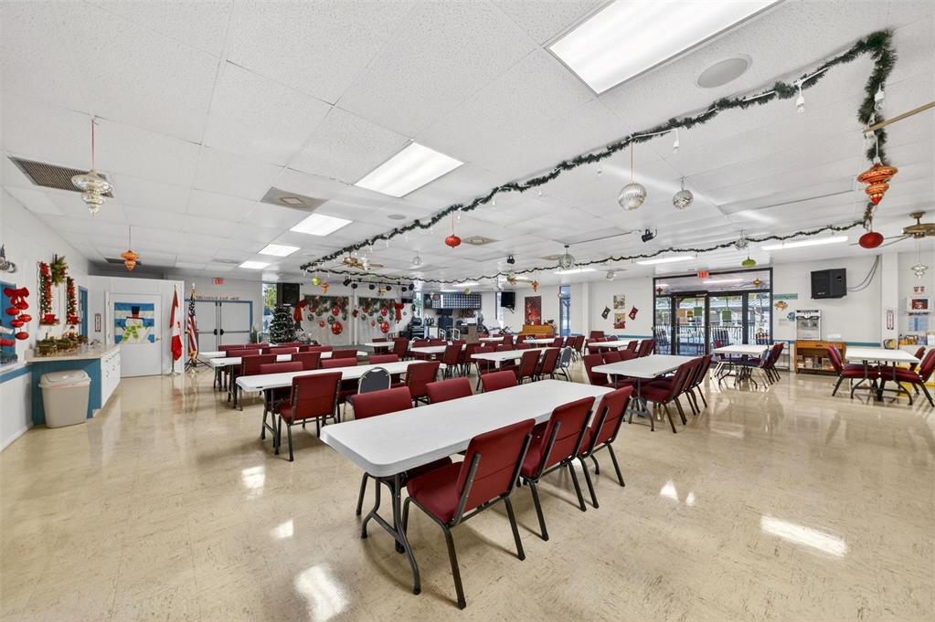 684 Cindi Avenue Leesburg, FL 34788 - Photo 36 of 60 a view of a dining room with furniture