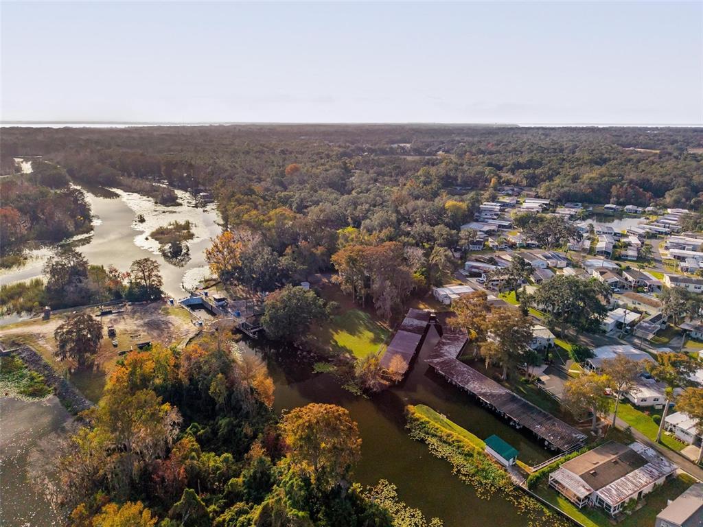 684 Cindi Avenue Leesburg, FL 34788 - Photo 57 of 60 an aerial view of multiple house
