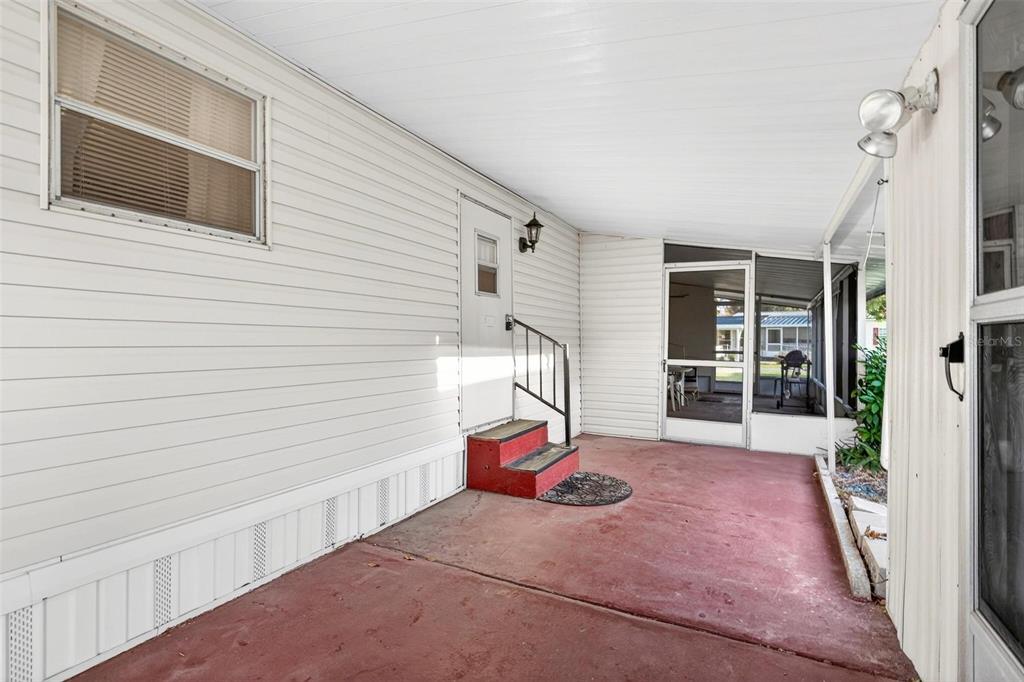 684 Cindi Avenue Leesburg, FL 34788 - Photo 9 of 60