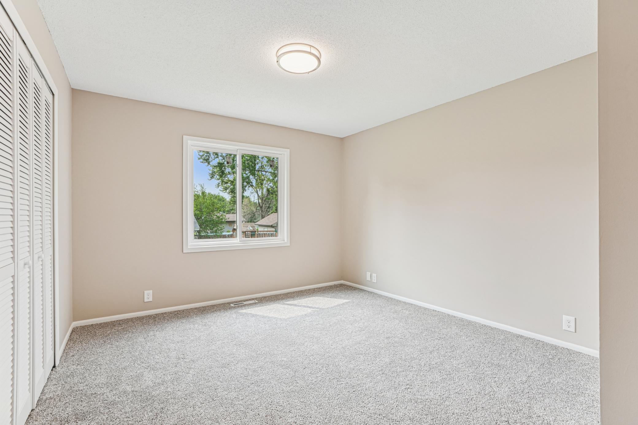 6535 Dawn Way Inver Grove Heights, MN 55076 - Photo 16 of 28 Gallery Image 16