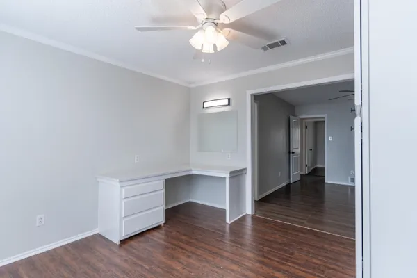 $1,600 | 6135 38th Street, Lubbock, TX 79407