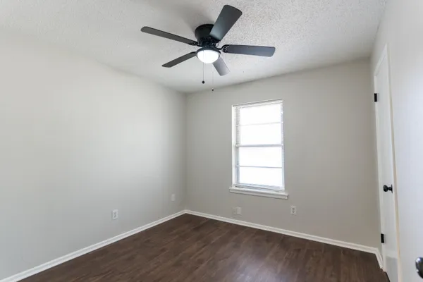 $1,600 | 6135 38th Street, Lubbock, TX 79407